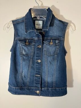 Mudd Blue Jean vest extra small with two front pockets and metal buttons.